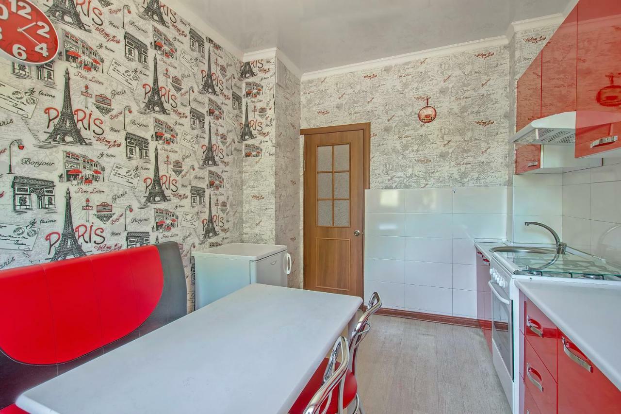 Cozy apartment on Rozybakiev 145. Atakent Almatı Dış mekan fotoğraf